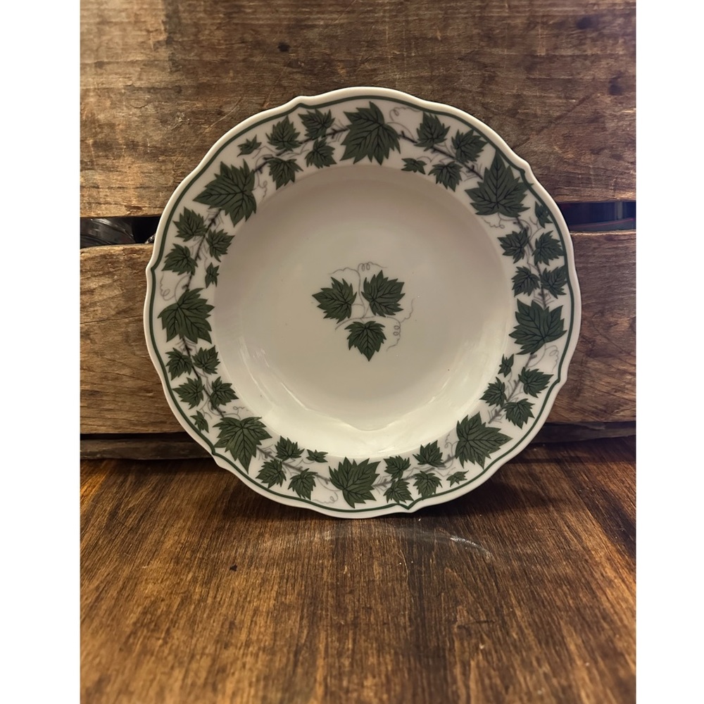 Vintage 1940’s Halsey Fine China Lorelei Soup Bowl Rare Ivy Pattern